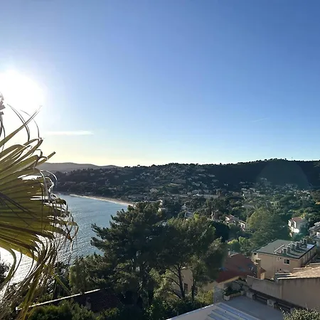 Calme Avec Climatisation, Terrasse Et Parking Au Lavandou - Fr-1-251-856 Apartmán