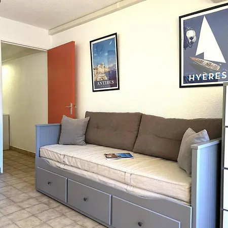 Calme Avec Climatisation, Terrasse Et Parking Au Lavandou - Fr-1-251-856 Apartmán *